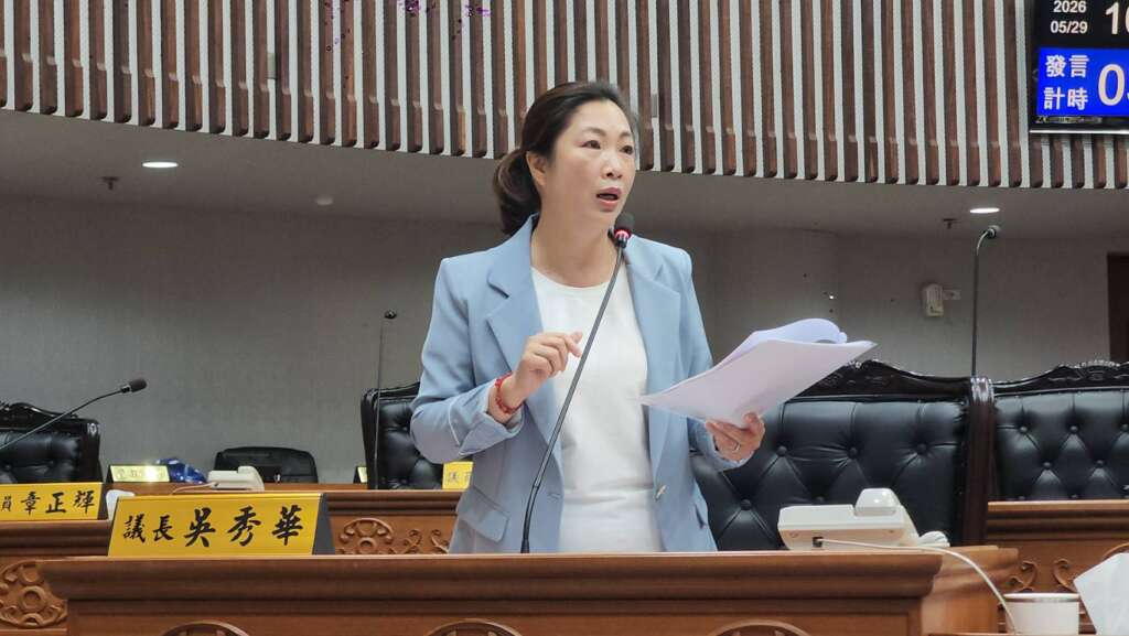 ∆台東縣議會議長吳秀華代表國民黨參選縣長選舉，她重申「政治可以有立場，但不能用不實指控達到政治目的。」（圖／記者陳志強 攝）