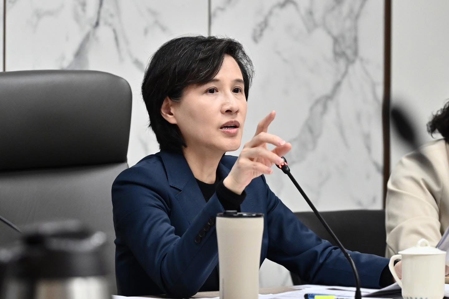 行政院副院長鄭麗君。(翻攝行政院臉書)