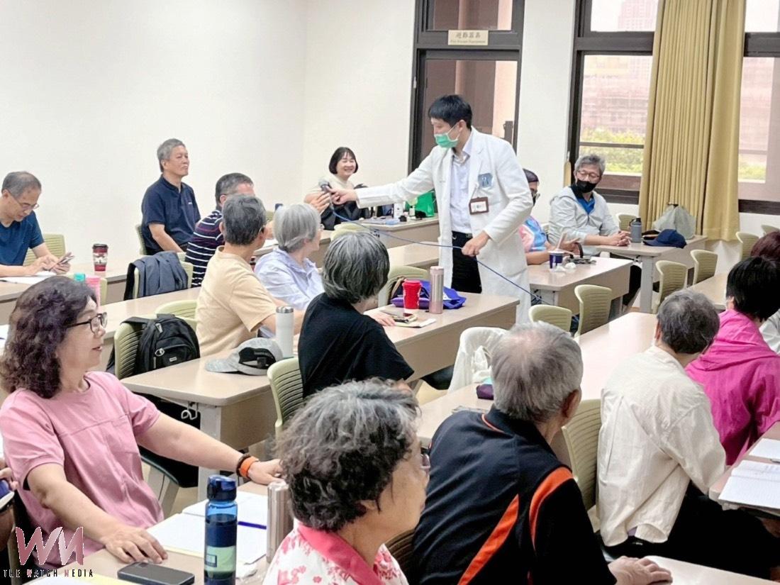 中山醫大樂齡大學醫師授課、藝術療癒　陪熟齡族開啟第二人生 - https://www.watchmedia01.com
