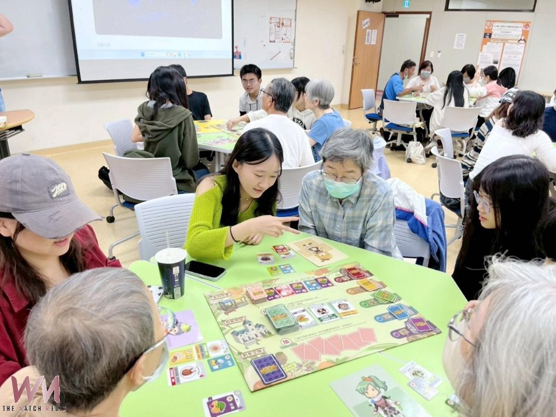 中山醫大樂齡大學醫師授課、藝術療癒　陪熟齡族開啟第二人生 - https://www.watchmedia01.com