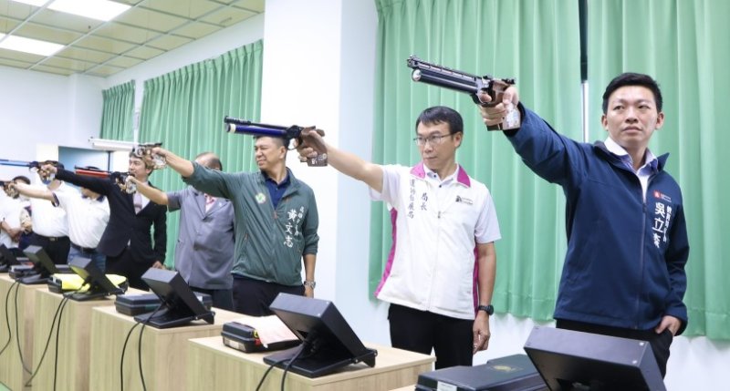 南台灣首座校園射擊電子靶教室啟用   左營高中射擊訓練中心正式揭牌