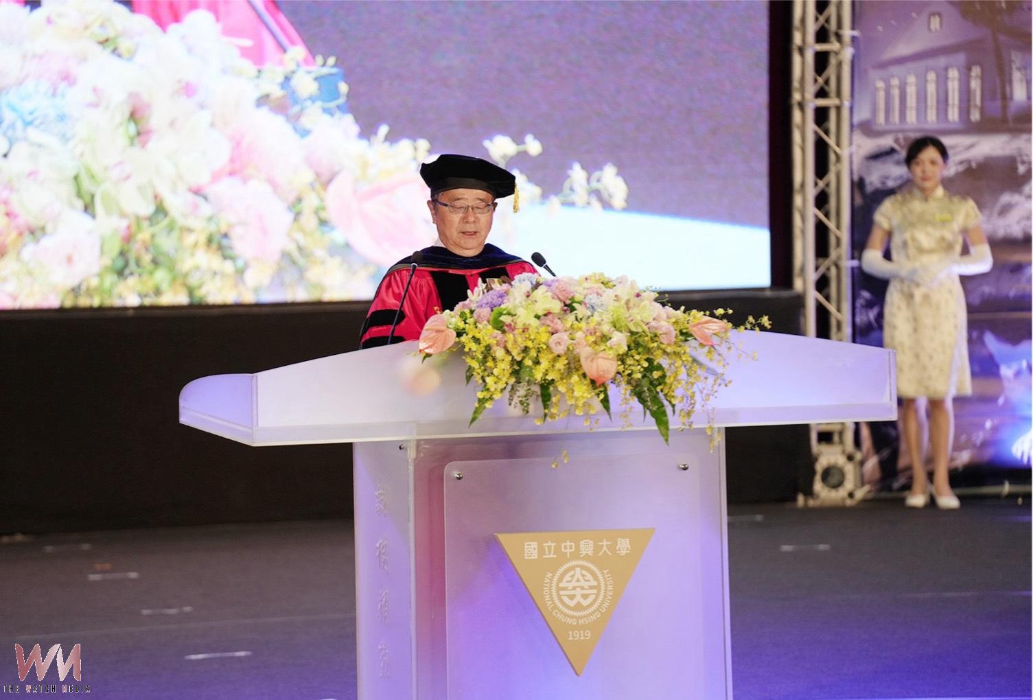 中興大學畢典3970人啟航 吳誠文勉勇於探索未知創造未來 - https://www.watchmedia01.com