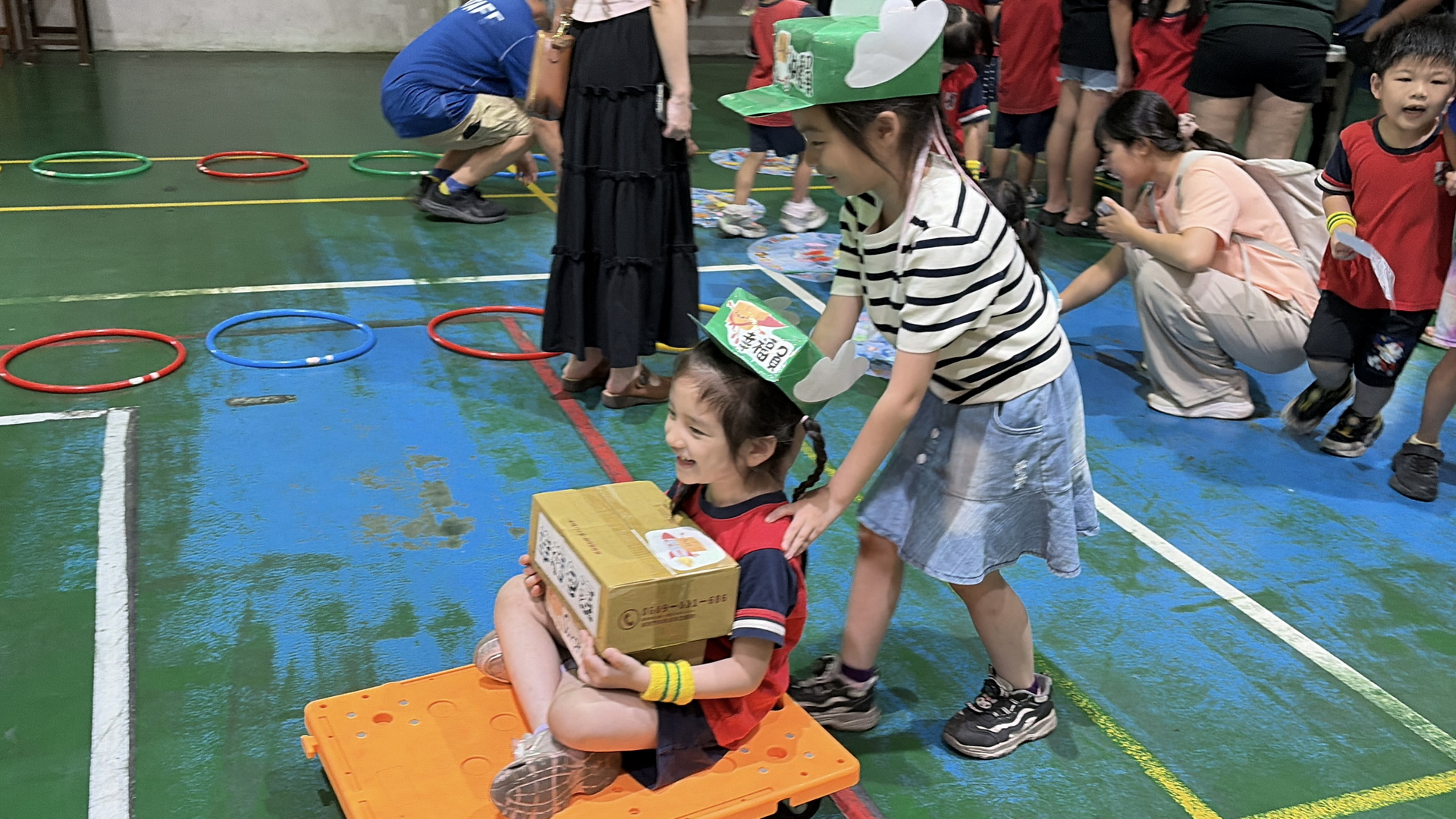 (有影片)/牽著孩子一起跑跳!和美親子體能嘉年華熱鬧滾滾 - https://www.watchmedia01.com