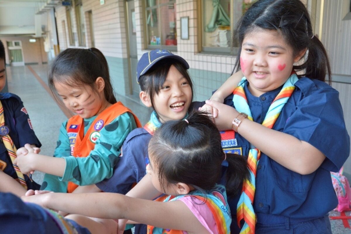 桃園幼童軍中山國小聯團會 挑戰狼族女神任務展現團隊默契 3 27