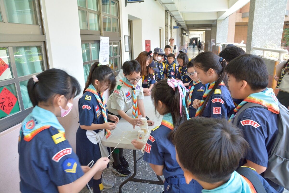 桃園幼童軍中山國小聯團會 挑戰狼族女神任務展現團隊默契 2 35