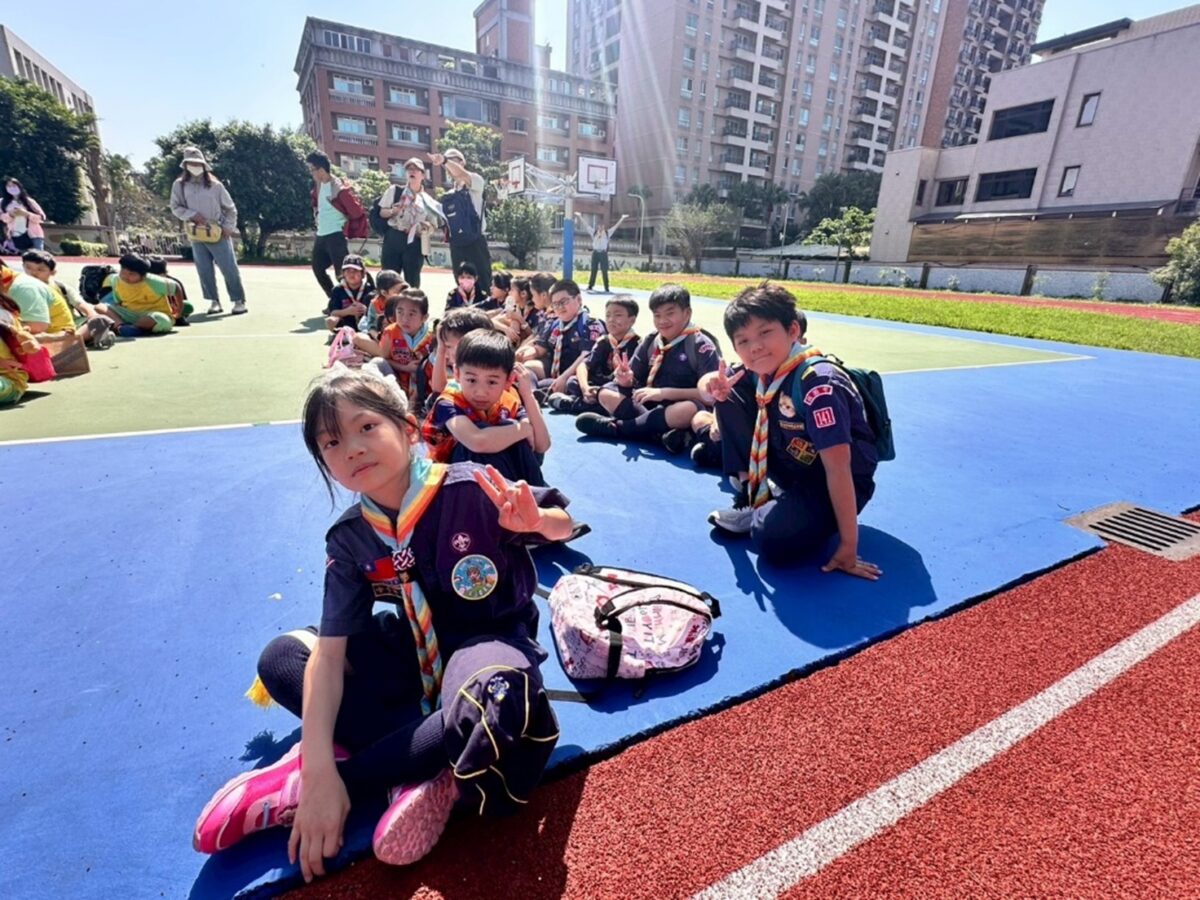 桃園幼童軍中山國小聯團會 挑戰狼族女神任務展現團隊默契 4 9