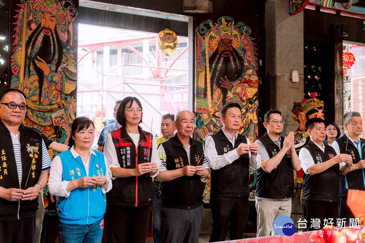 桃園市副市長蘇俊賓出席神農豐饒季上香祈福。<br /><br /> 