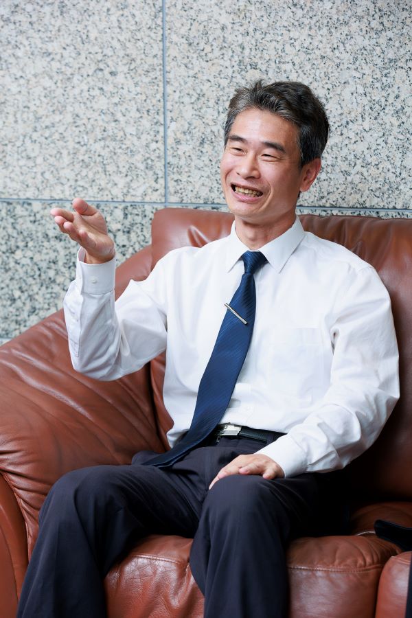 ◤ 聯邦銀行資訊部數位金融一科科長賴以祥表示，中台架構的關鍵不只在效能，更在於保留技術自主性與永續發展；避免 Vendor Lock-in，才能讓架構持續支撐業務成長與創新需求。