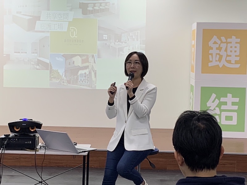 積極推動行銷地方產業的嚴佩瑜鄉長,因生涯規劃,確定不競選連任。(圖/記者黃采琳攝)