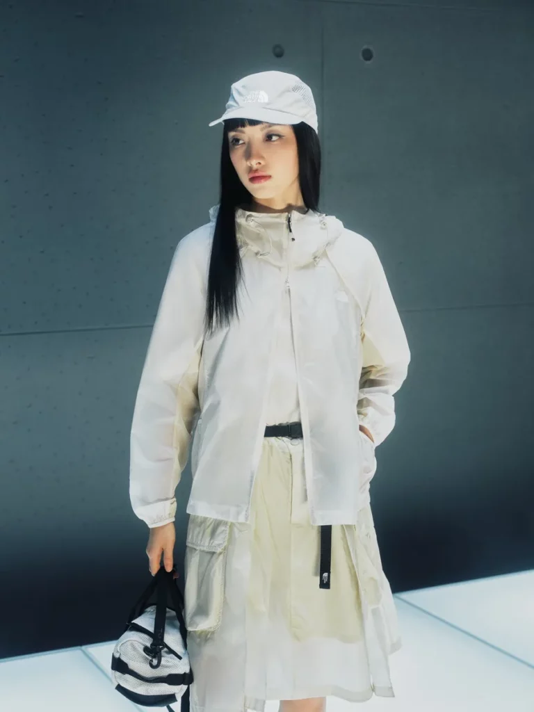 TNF UE女款半透明網布防風外套