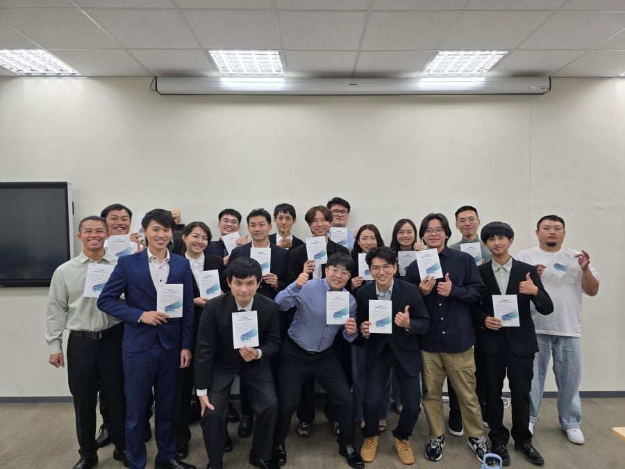 ▲MTIC 風電人才培訓班圓滿結訓,全體學員授證合影,並順利取得GWO BST五項國際資格。