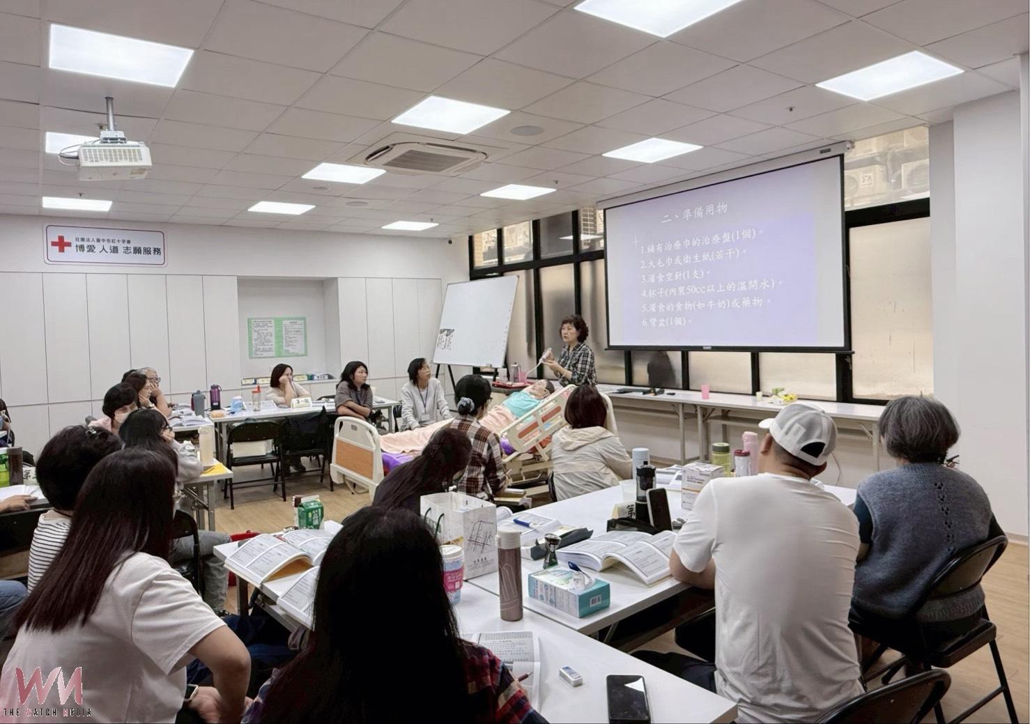 幸福長照在台中 勞工局照顧服務員訓練補助班招生 學習無負擔 - https://www.watchmedia01.com