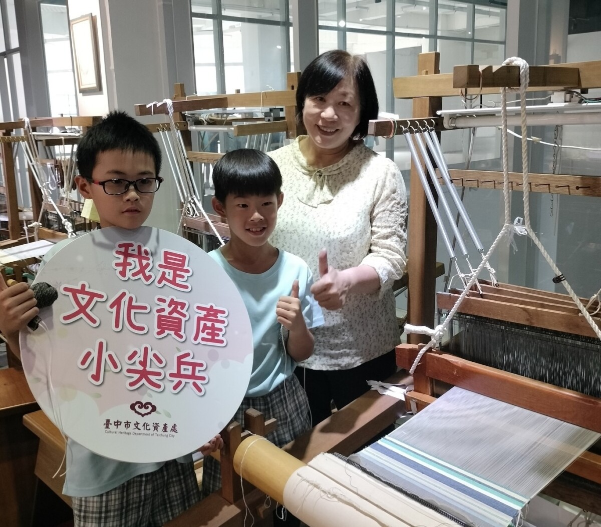 ▲黃蘭葉藝師長年投入工藝教育與文化推廣。(圖/記者顏淑娟翻攝)