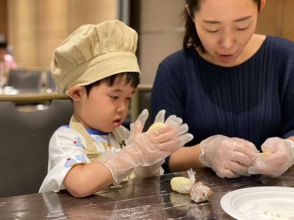 ▲和逸飯店台南西門館暑假親子雙亮點登場,入住暢玩雙樂園、小小飯店經理營同步開跑。