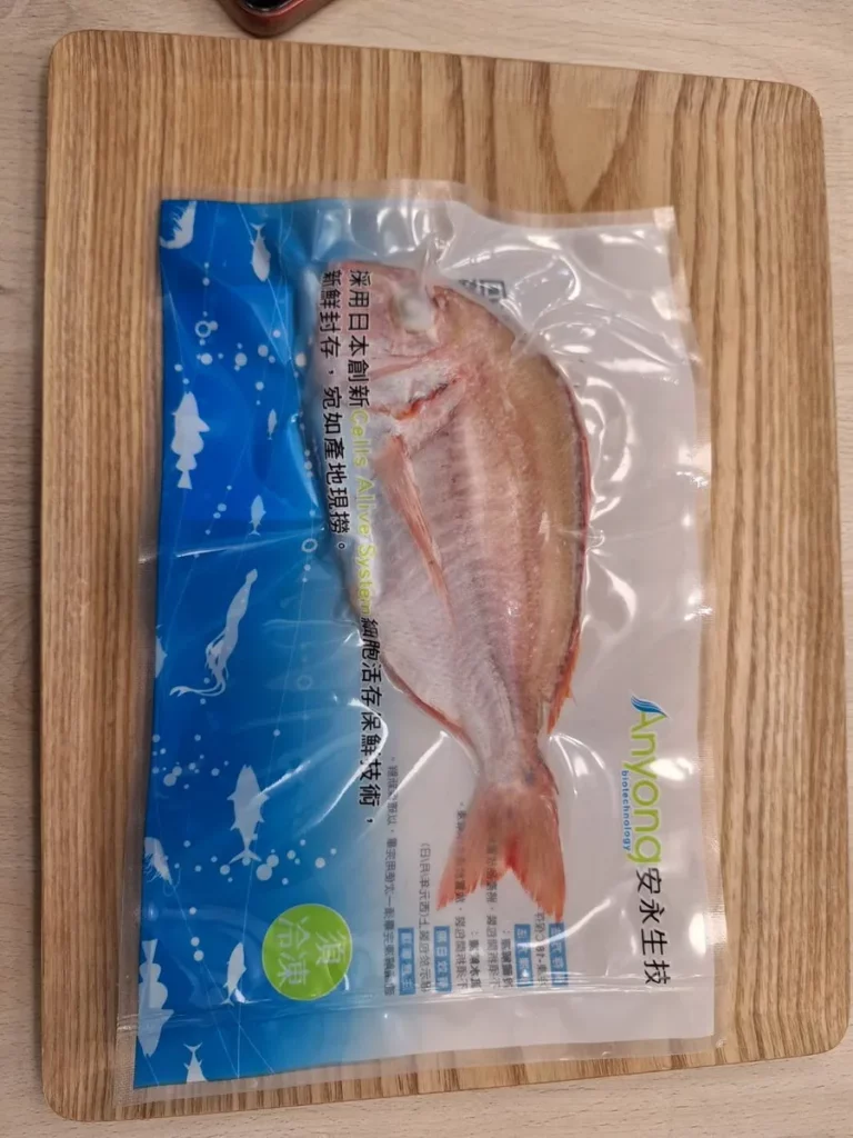 CAS (Cells Alive System)技術冷凍鮮魚,其技術源自日本,能大幅降低冷凍對細胞結構的破壞,完整鎖住魚肉鮮甜與水分,突破傳統冷凍限制,解凍後口感宛如現撈般鮮甜。
