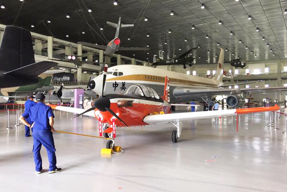 T-34教練機墜落2飛官殉職 柯志恩促徹查飛安、徐榛蔚籲照顧遺眷 198 照片來源:航空教育展示館網站