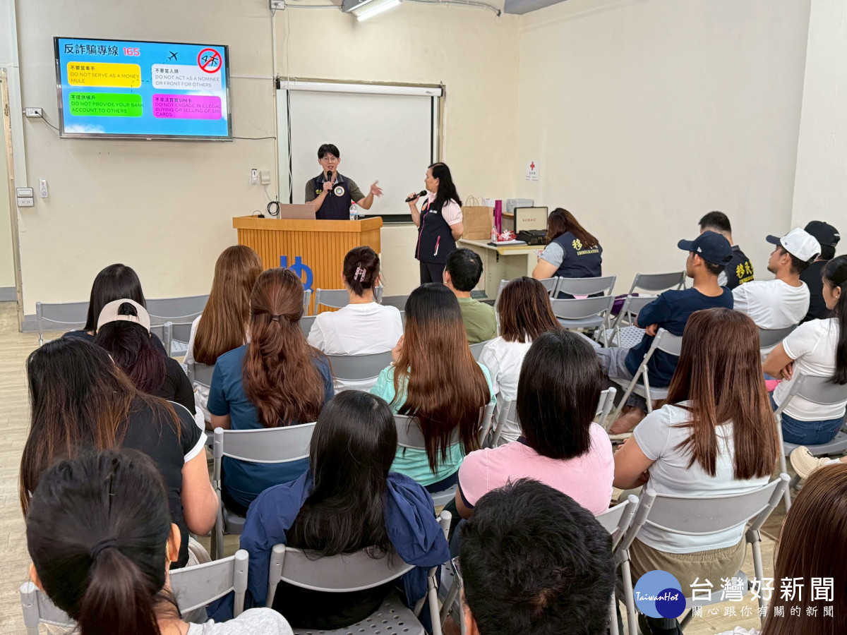 桃園市服務站宣導「防詐四不」觀念,包括「不當車手、不當人頭、不提供帳戶、不非法買賣SIM卡」