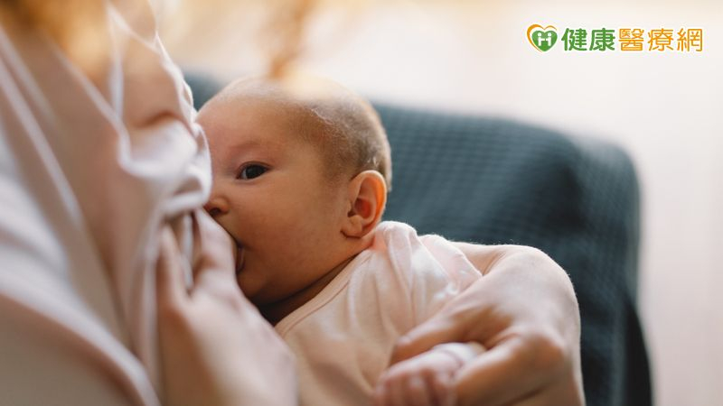 新手媽咪哺乳痛到想放棄!婦醫傳授乳房護理+保養五大重點
