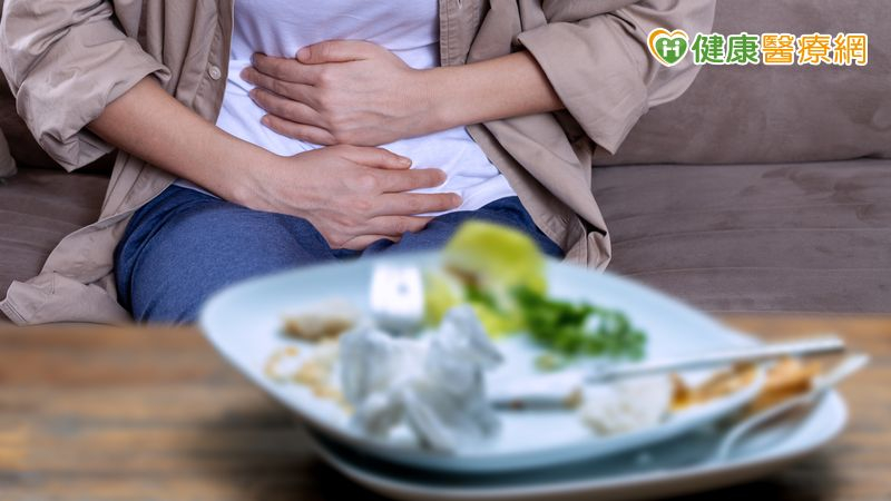 天氣炎熱常見食物中毒!與一般腸胃不適如何區分?醫教5步驟判斷