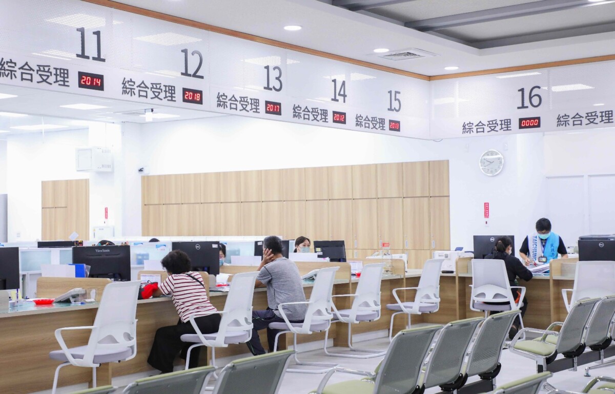 ▲台中市太平區行政中心嶄新民眾洽公櫃檯。(圖/記者顏淑娟翻攝)