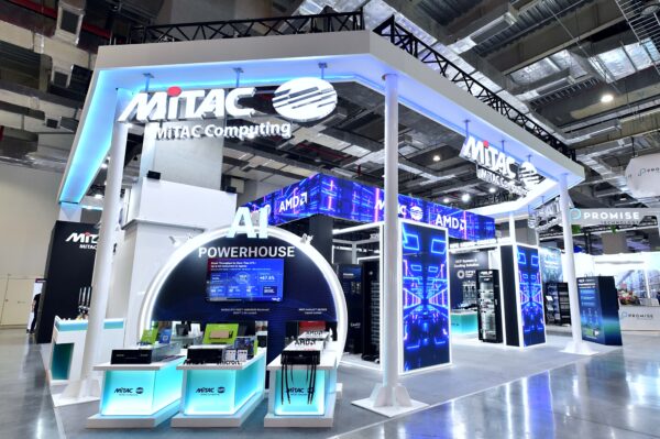 神雲科技於COMPUTEX 2026展示全方位AI整機櫃解決方案，現場展出液冷AI伺服器、高密度GPU平台與AI資料中心應用，展現多元化AI基礎架構整合實力。圖/神雲科技／利眾公關