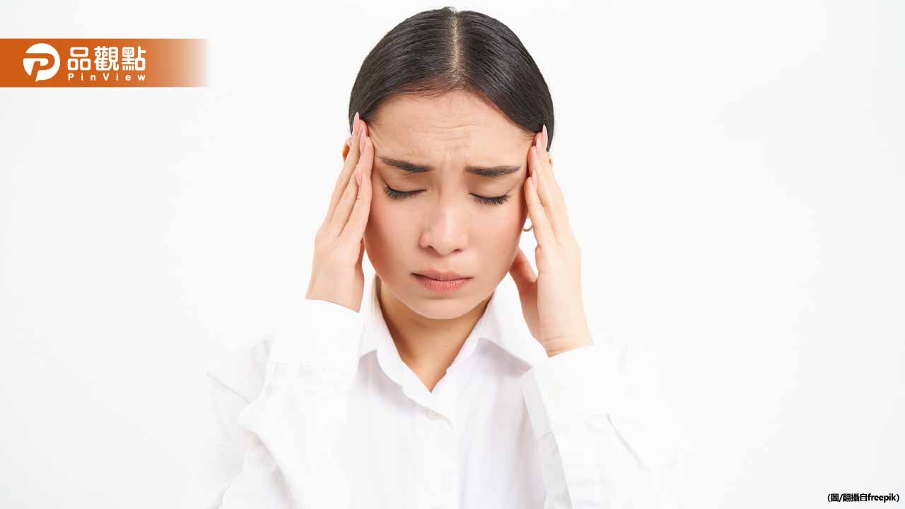 偏頭痛偏方瘋傳!舌下含鹽、泡腳秒殺疼痛?醫師打臉真相