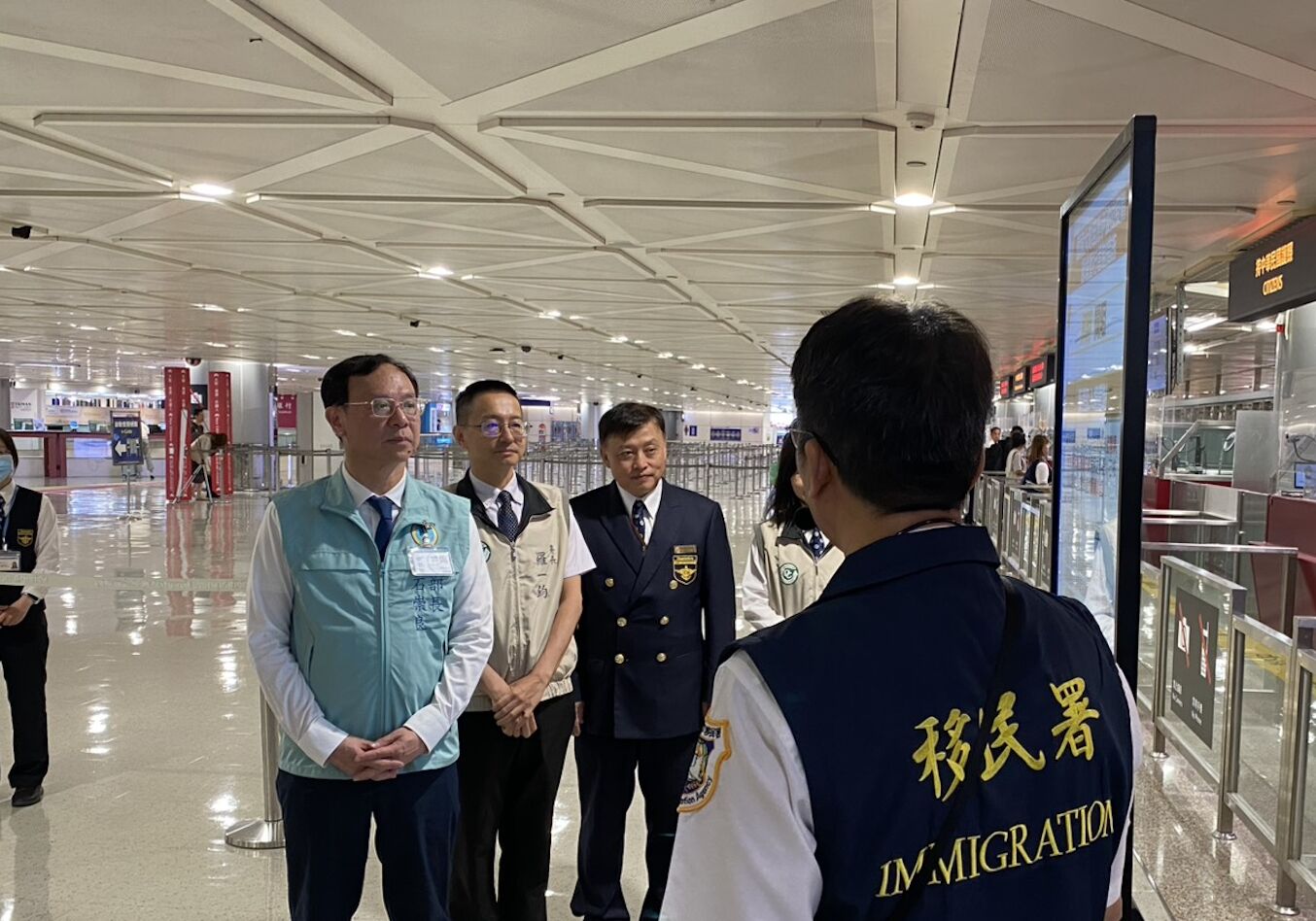 伊波拉防疫再升級! 全台4國際機場即起提供「免費採血」 208 伊波拉防疫再升級! 全台4國際機場即起提供「免費採血」 207