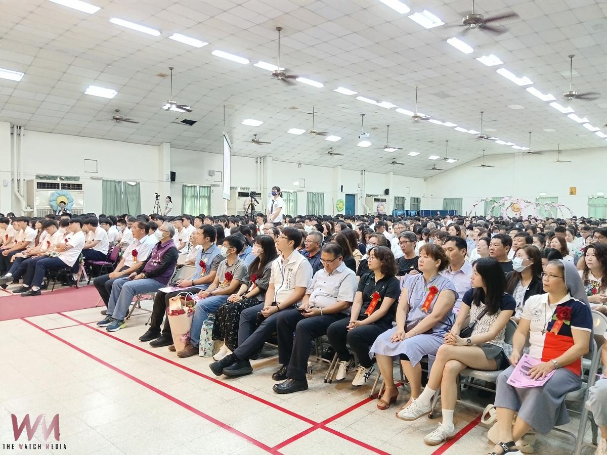 逆境中鍛鍊韌性 永年中學第63屆國中、第40屆高中畢業典禮溫馨登場 - https://www.watchmedia01.com