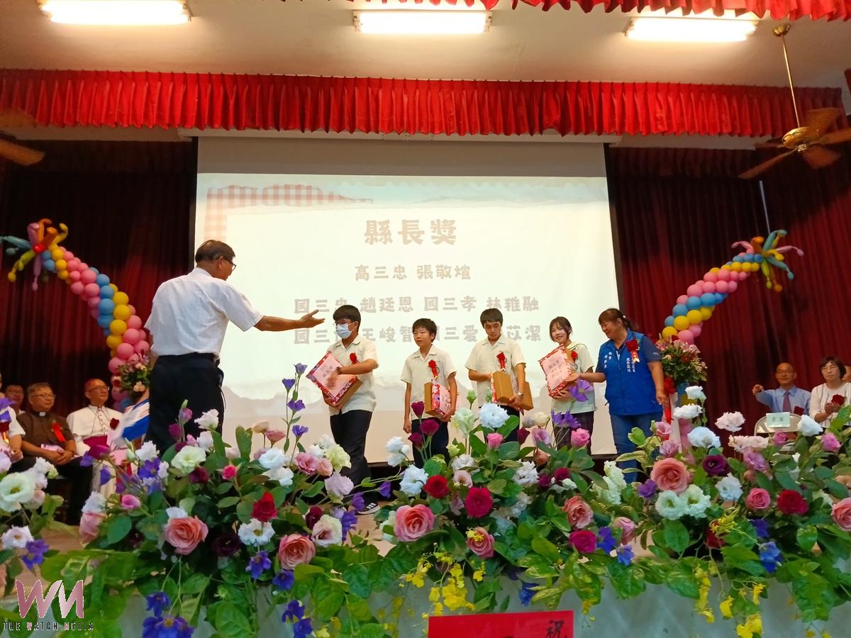 逆境中鍛鍊韌性 永年中學第63屆國中、第40屆高中畢業典禮溫馨登場 - https://www.watchmedia01.com