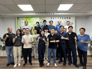 37載警職生涯圓滿落幕 新城警歡送資深刑事小隊長退休 51 1780535309718 300x225 1
