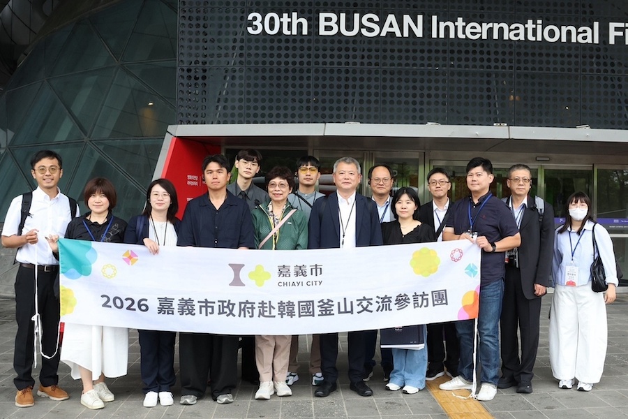 林瑞彥副市長帶領前往亞洲重要影視文化地標「釜山電影殿堂（Busan Cinema Center）」參訪。（圖/嘉義市政府提供）