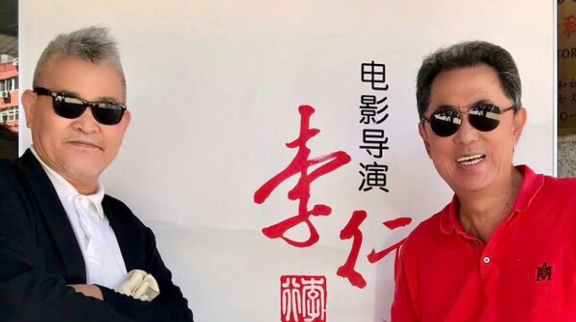朱延平(右)發文緬懷吳功(左)。(圖/翻攝朱延平臉書)