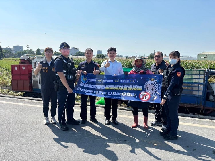 ▲花生採收季防竊又防詐!虎尾警啟動護農勤務守護農民辛勞成果。(記者劉峻文攝)
