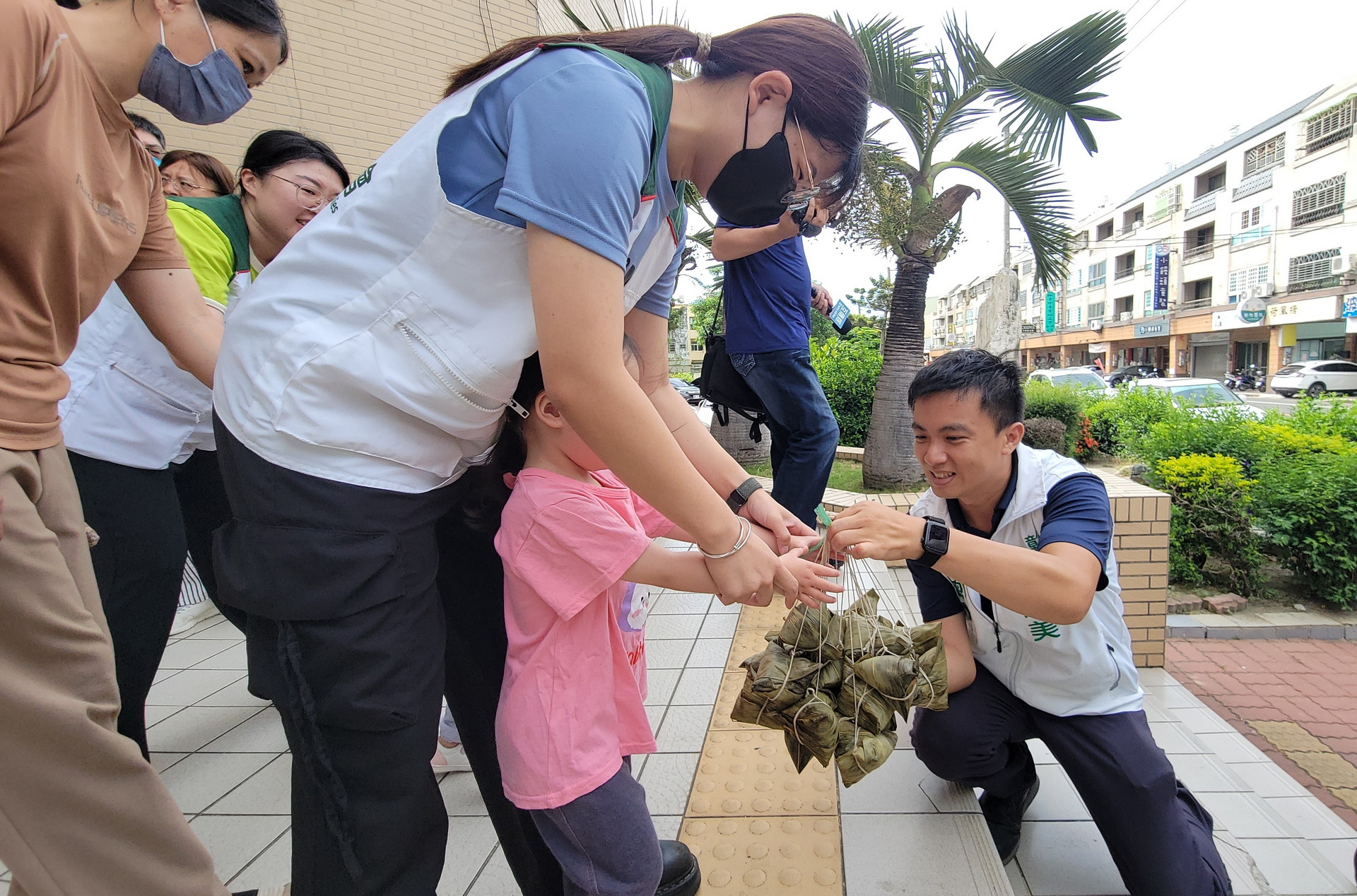 （有影片）／從媽媽的味道出發　賴清美20年愛心粽守護家扶兒 - https://www.watchmedia01.com