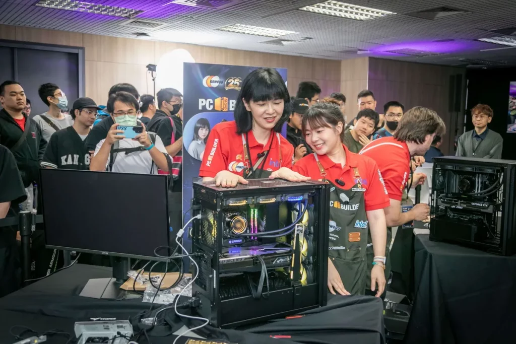貝爾熊派（右）和Linda 零打（左）是2026 PC BUILDER的台灣代表。（Newegg提供）
