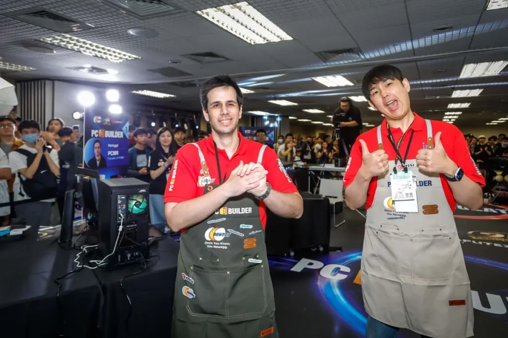 葡萄牙PC創作者Pedro（左）和日本極限超頻技術代表人物清水貴裕並列冠軍。（Newegg提供）