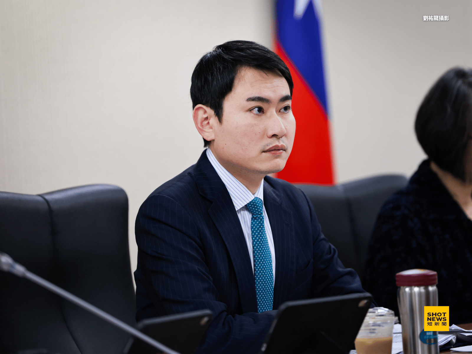 民進黨立委陳冠廷表示,無人機產業不僅攸關國防與經濟,更與農業、消防及工業等多元領域結合,遭退回將嚴重衝擊產業布局。(劉祐龍攝影)