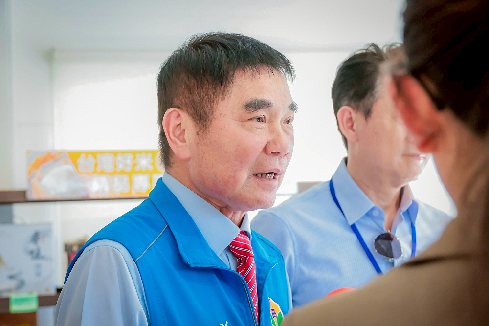 苗栗竹南郵務士遭攻擊致死 鍾東錦:盡力協助爭取最大撫恤金 210 苗栗竹南郵務士遭攻擊致死 鍾東錦:盡力協助爭取最大撫恤金 209