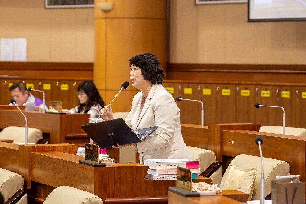 控盡職審預算卻遭抹黑　鄭文婷提告加重誹謗 235
