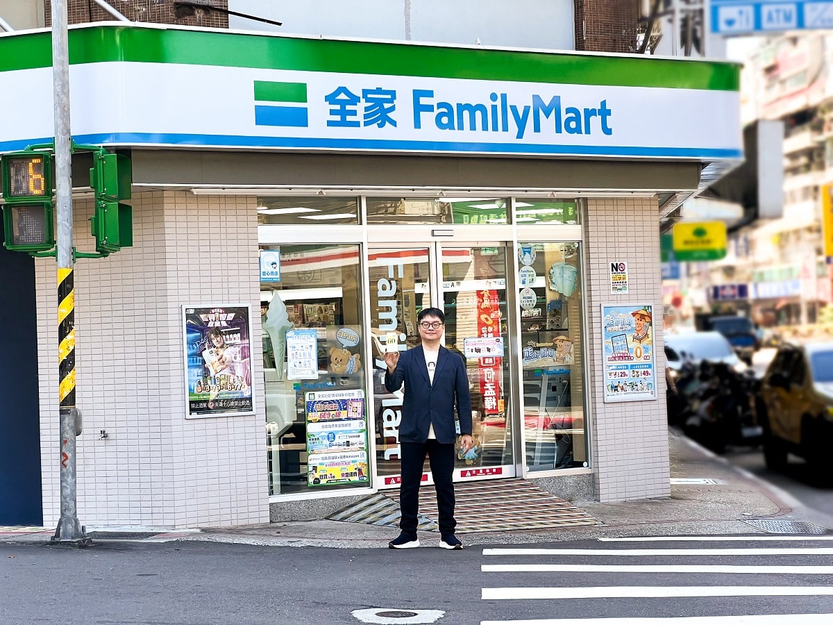 ▲全家便利商店與豆乳專家「元初豆坊」合作，推出新品「6.0高蛋白濃豆乳」打造業界最高的蛋白質含量與濃郁順口的口感。