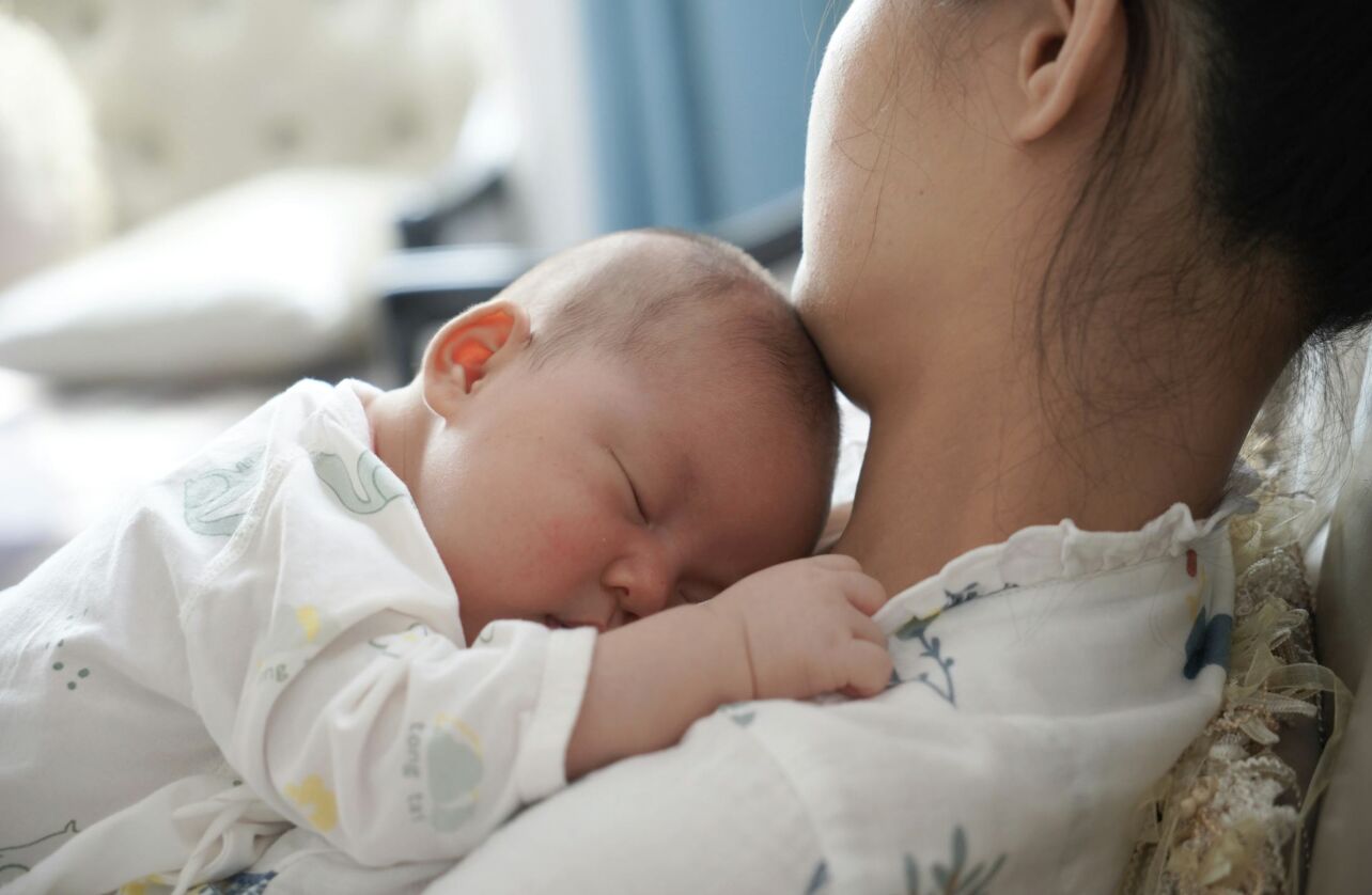 新手媽餵母乳疼痛不是正常的! 乳房護理5招寶寶好吸、乳房也美觀 200 新手媽餵母乳疼痛不是正常的! 乳房護理5招寶寶好吸、乳房也美觀 199