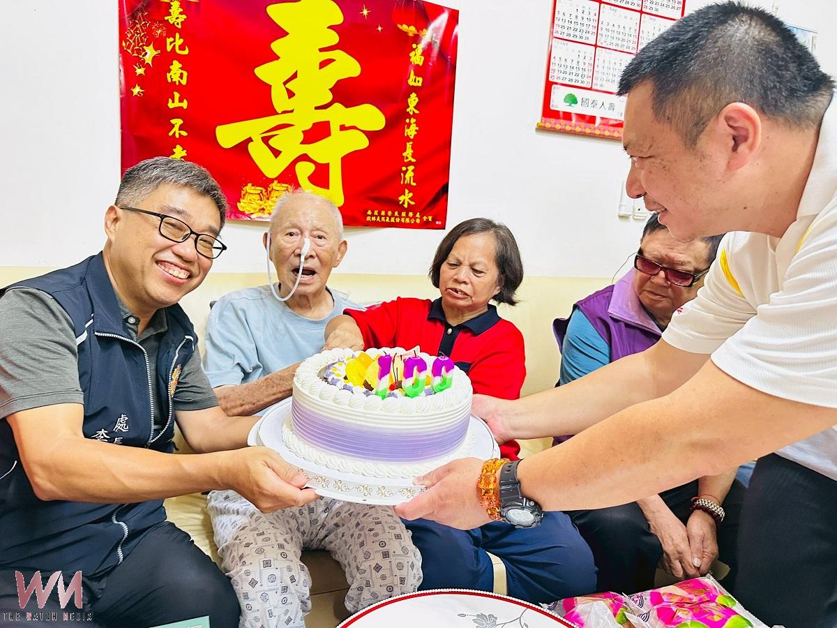 南投縣榮服處攜手佛教善緣慈善會 齊祝榮民人瑞余伯伯百歲嵩壽 - https://www.watchmedia01.com