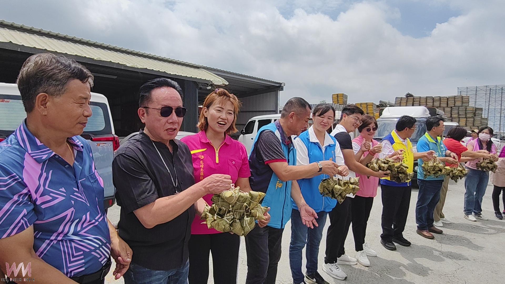 (有影片)/超暖!200人一起包粽送愛心 端午前夕暖爆彰化 - https://www.watchmedia01.com