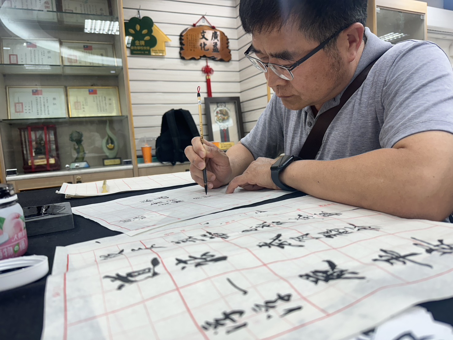 桃園市中興國小溪西大鶯美術館 林思妤書藝展驚豔登場 - https://www.watchmedia01.com