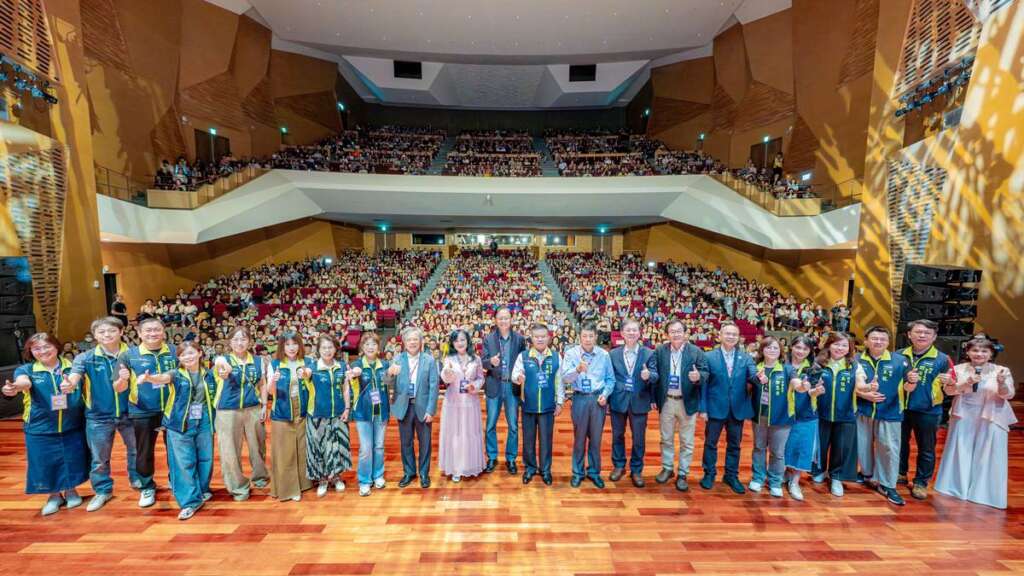 ▲國立中央大學EMBA校友同學會中央大學111週年校慶暨在台復校64週年輝煌歲月繽紛50+1民歌演唱會。