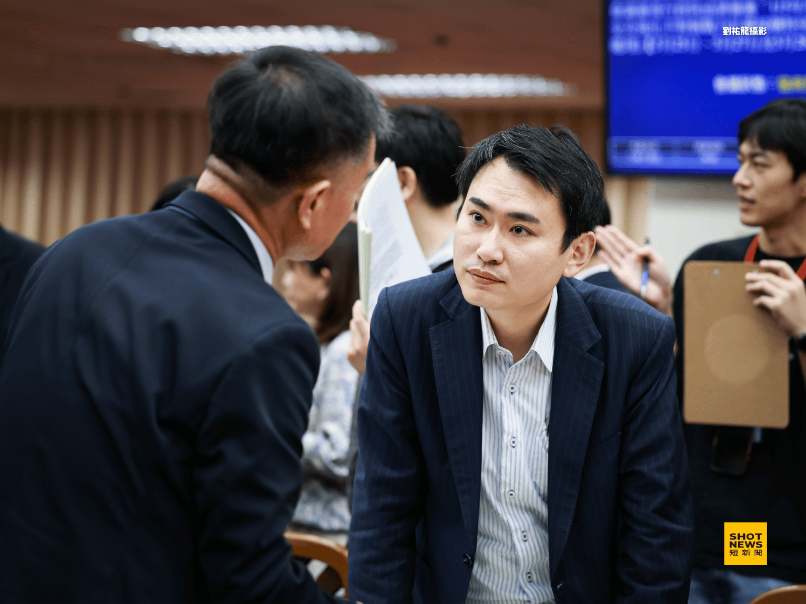 陳冠廷說,我們如果再把國防等同於「穿著制服的士兵」,就太狹隘了。