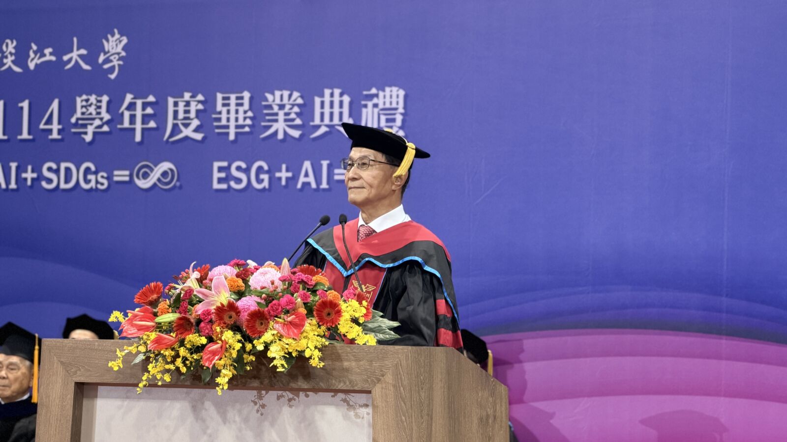 【有影】告別克難坡走向人生新階段!淡江畢典勤勉學子培養三大未來力 242 【有影】告別克難坡走向人生新階段!淡江畢典勤勉學子培養三大未來力 241