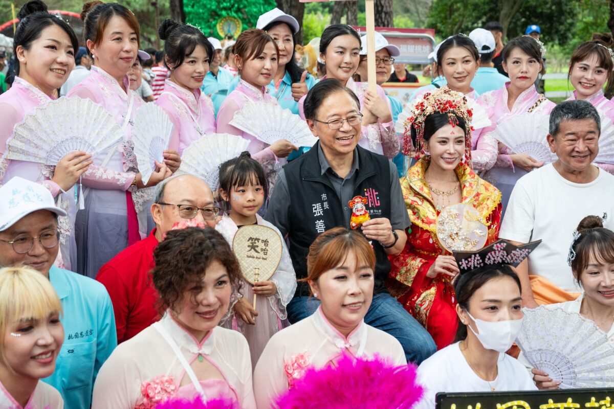 桃園閩南文化節藝閣踩街八德登場 融入新住民AI元素 8e5f7a5b 2fb0 4161 a759 b4eb09d34b7d