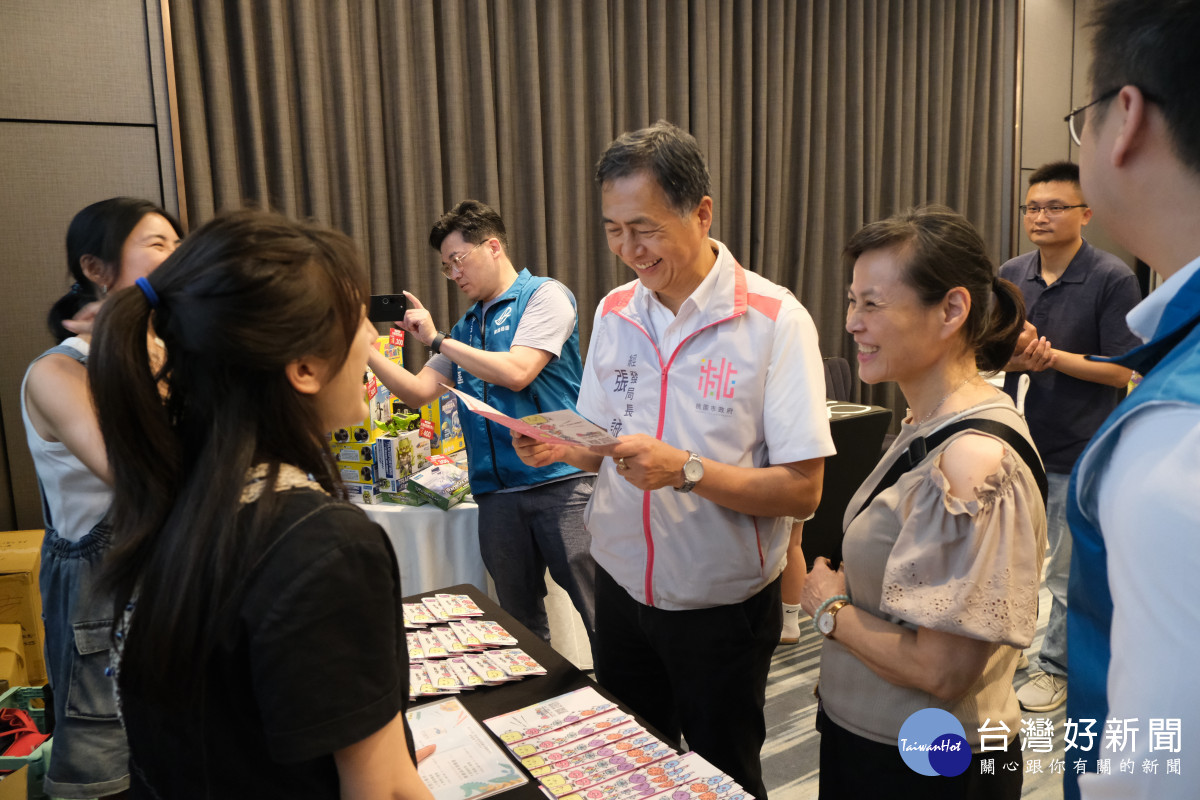 副理事長鍾漢騰表示，打造親子美好城市，最重要的是讓年輕家庭願意成家、願意定居、安心育兒。