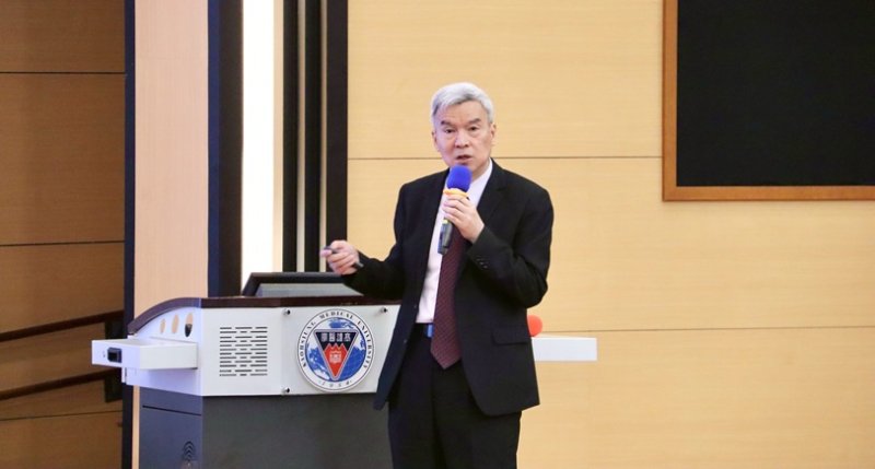 高醫大校長講座登場 司徒惠康院長非典型醫師探索之旅的分享